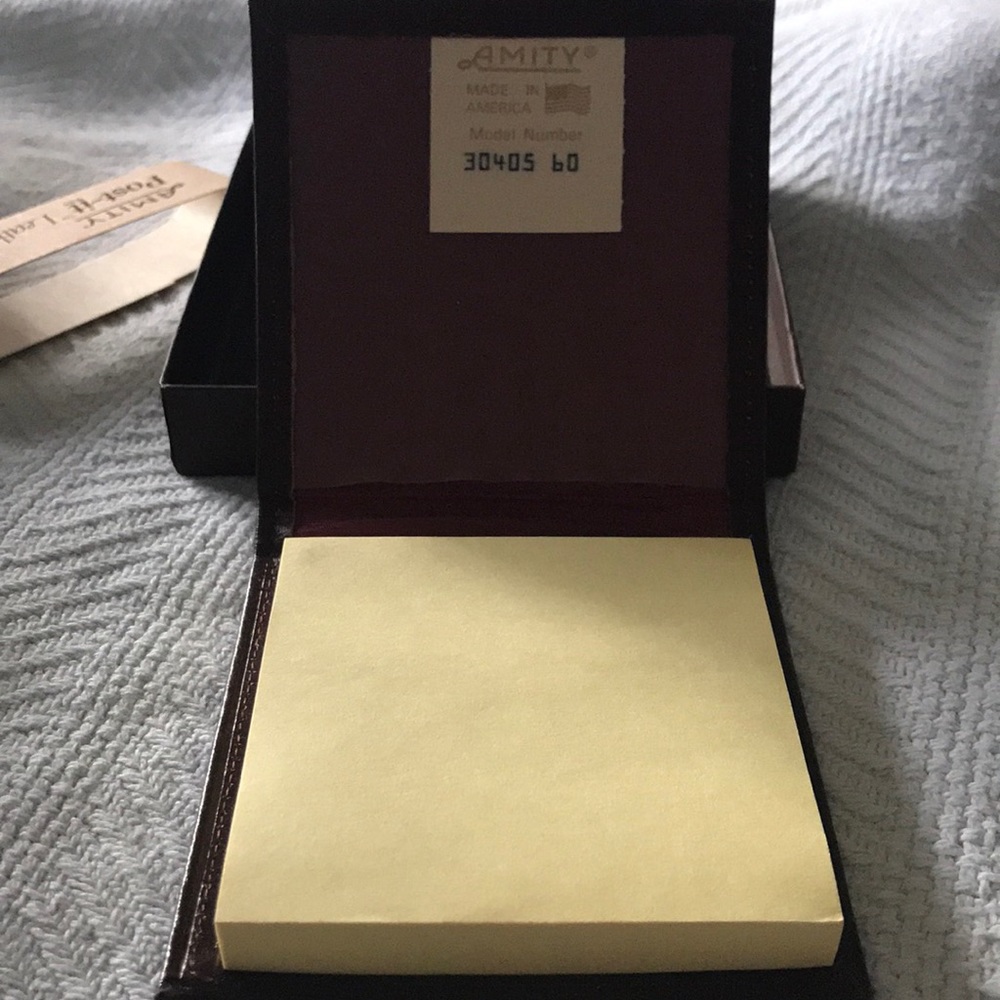 Post-it Leather Case - Picture 3 of 5